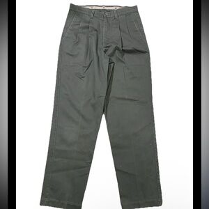 ❌SOLD‼️❌ Men's Premium Dockers Green Khakis Pleated Classic Fit Slacks 30 X 32